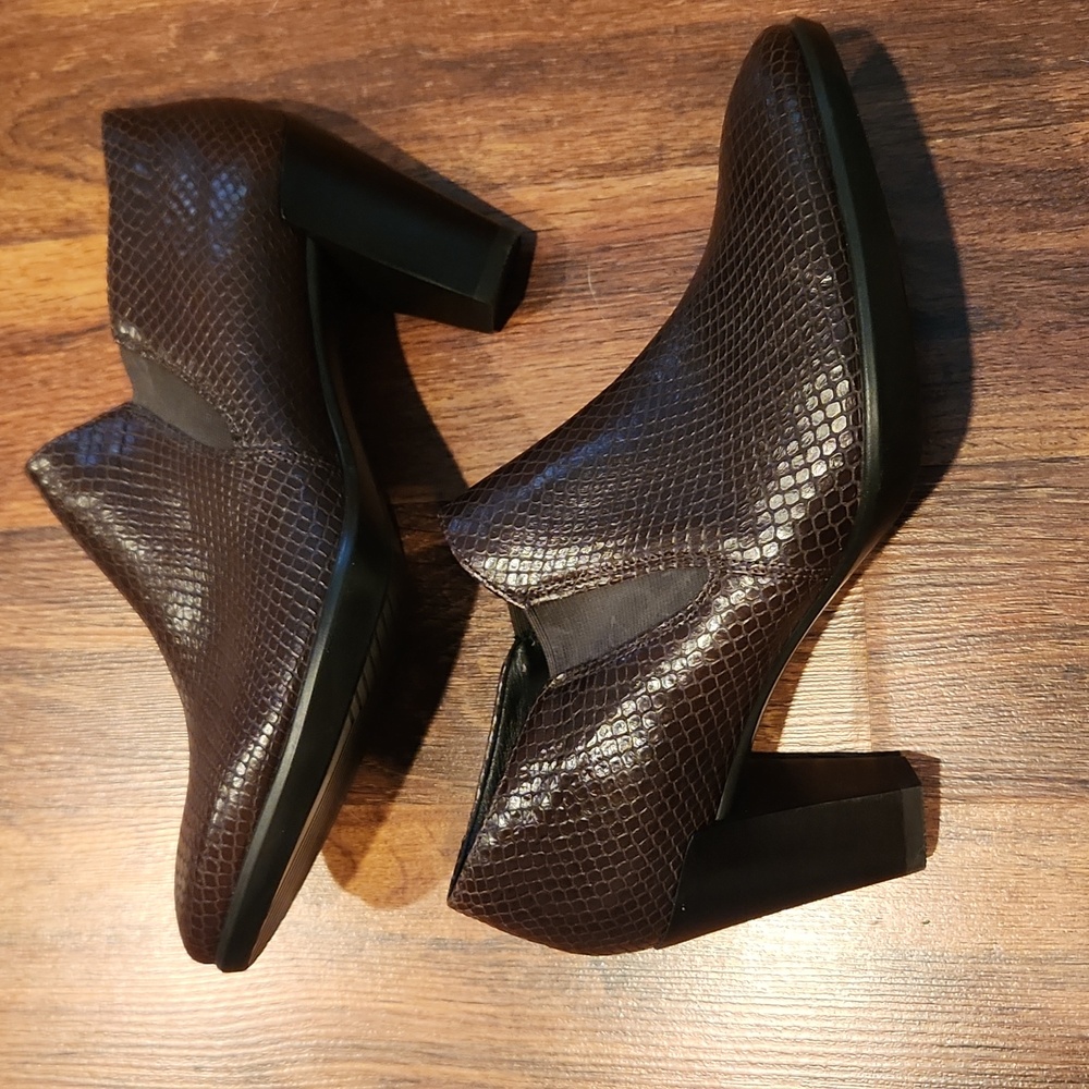 Ecco Brown Leather Textured Women's Heeled Shoes - Picture 4 of 7